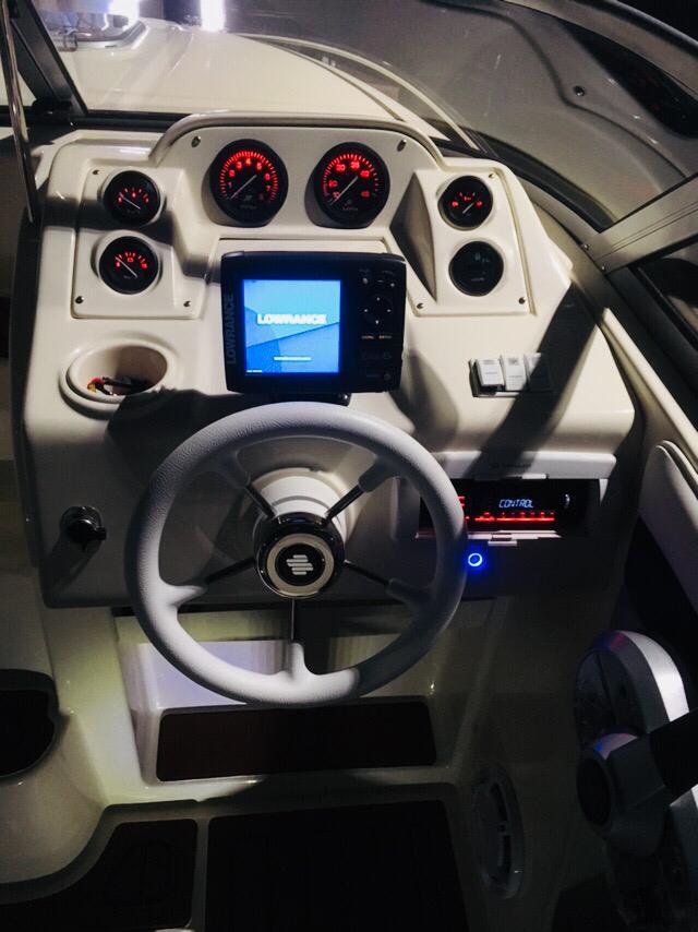 tyuning-katera-slider-180-v-stile-ferrari-20.jpeg