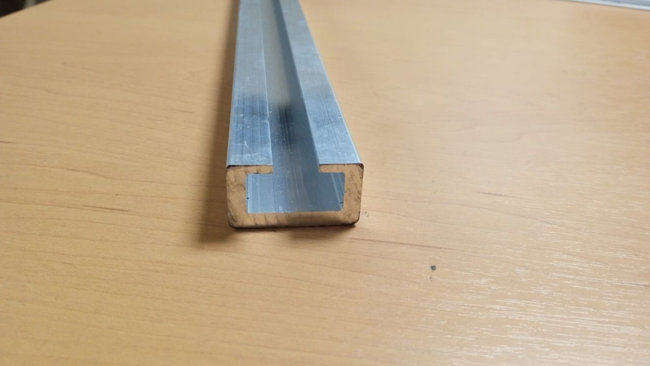 243993