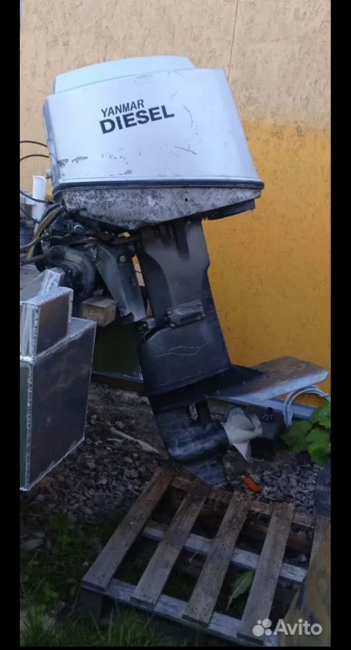 272850