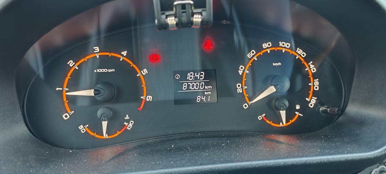 273181