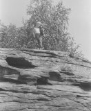 Лена на скале.JPG